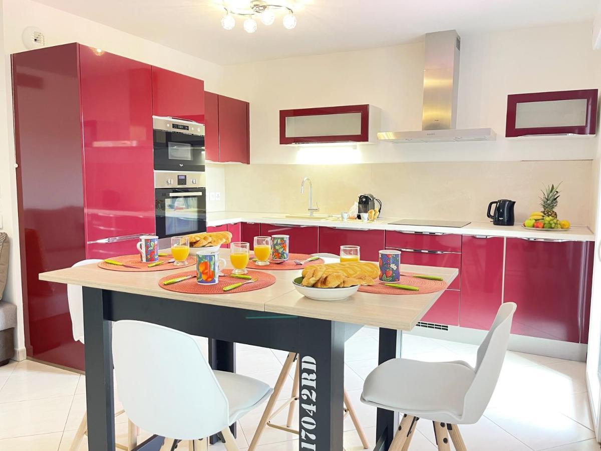 Tres Bel Appartement -Residence Avec Piscine Sur Le Toit Et Vue Panoramique Saint-Raphaël Eksteriør billede