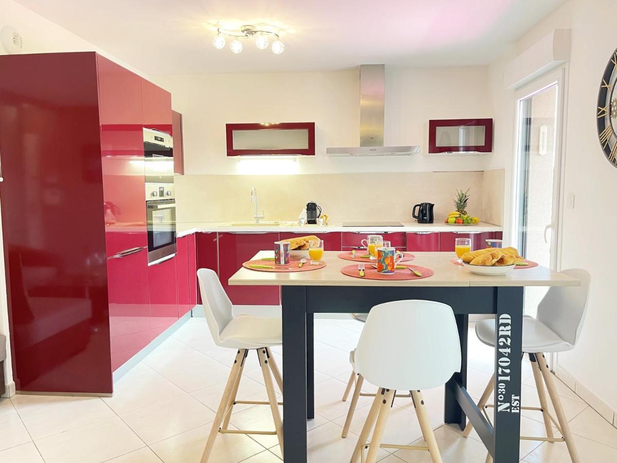 Tres Bel Appartement -Residence Avec Piscine Sur Le Toit Et Vue Panoramique Saint-Raphaël Eksteriør billede