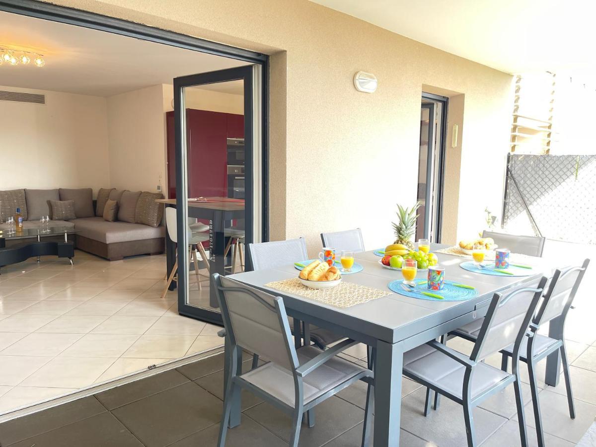 Tres Bel Appartement -Residence Avec Piscine Sur Le Toit Et Vue Panoramique Saint-Raphaël Eksteriør billede